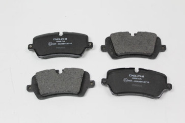 LR108260 Kit - Brake Lining - Axle Set, With Clips - Rear